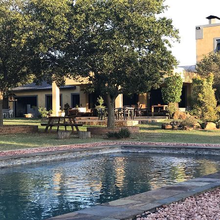 Aramesh Guesthouse And B&B Midrand Exteriör bild